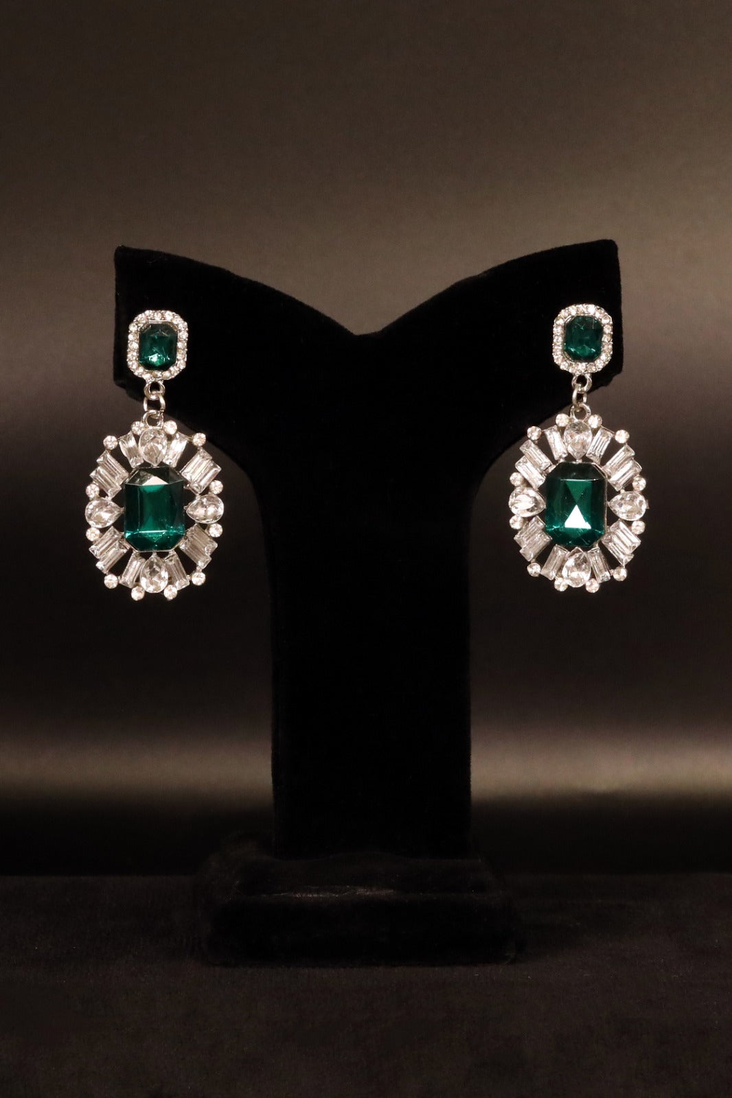 Elegant Emerald Green Stone Earrings
