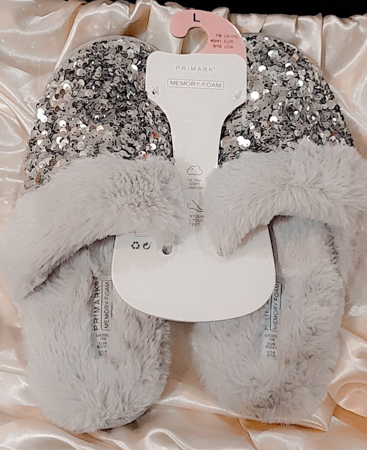Grey sequence fur slippers in large size from primark.